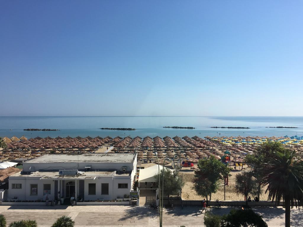 Апартаменты Attico Vista Mare Пескара Экстерьер фото